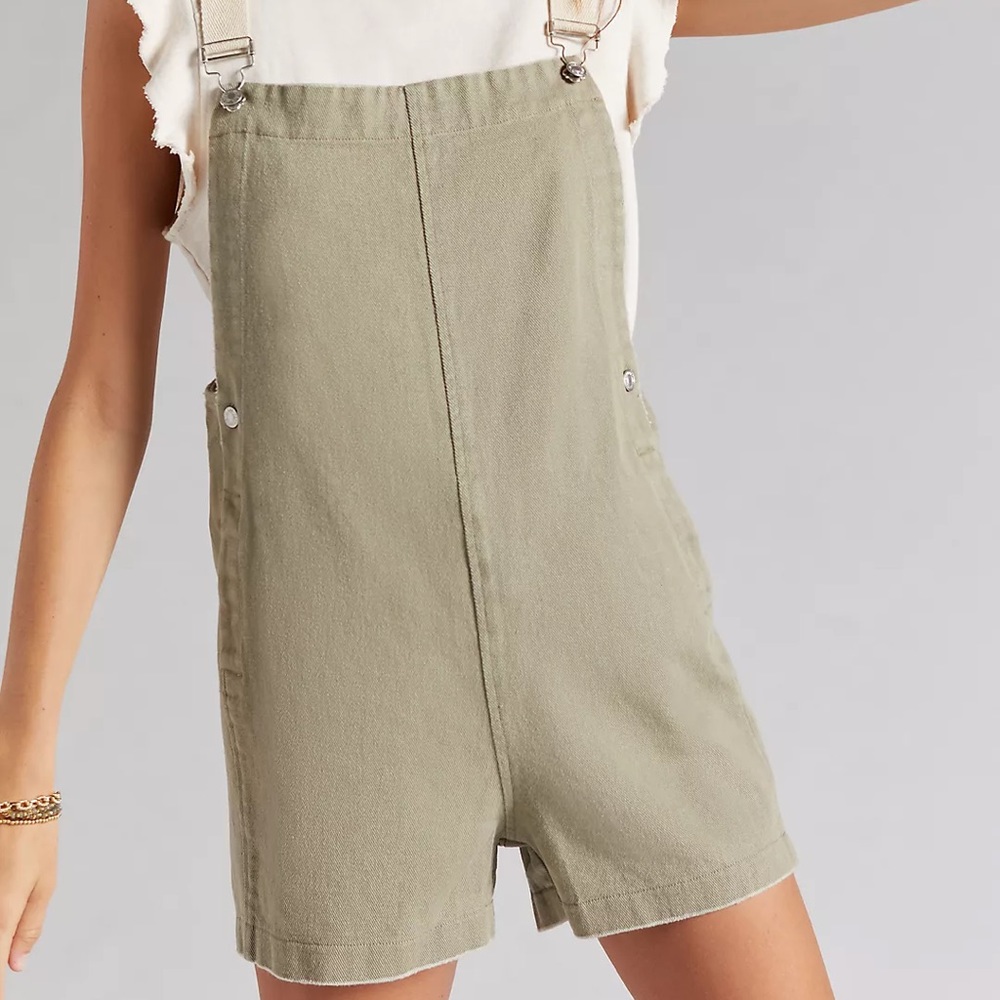 Anthropologie Little Lies Relaxed Short Overalls